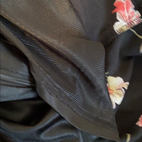 Lulu’s Kiefer Black floral minidress Size Small - Picture 12 of 14